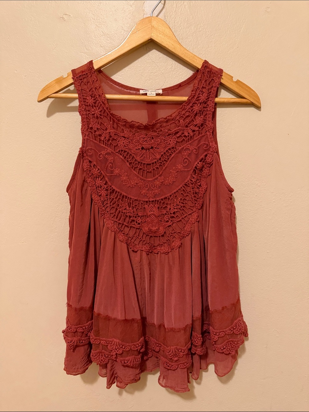 Ultra Pink Crochet Yoke Sleeveless Blouse - Rust